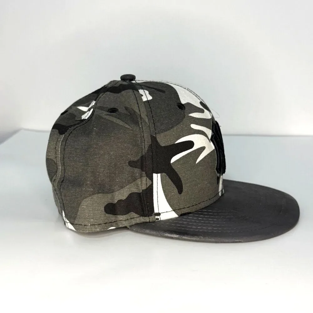 New Era 9Fifty NY Yankees Camo Snapback Hat Black Logo Suede Brim MLB Cap